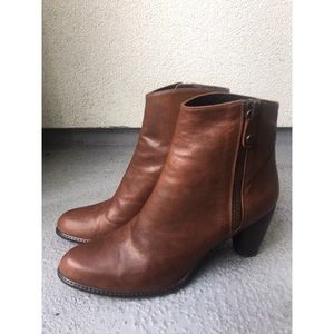 Stuart Weitzman Brown Leather Heeled Ankle Booties